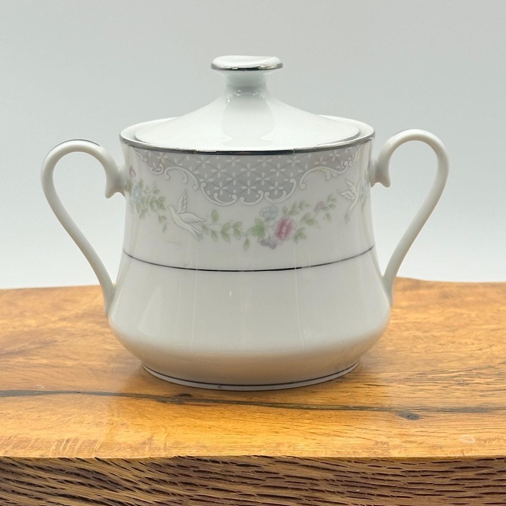 Lenox Rosamond Bouquet Collection Porcelain Lidded Sugar Bowl Japan
